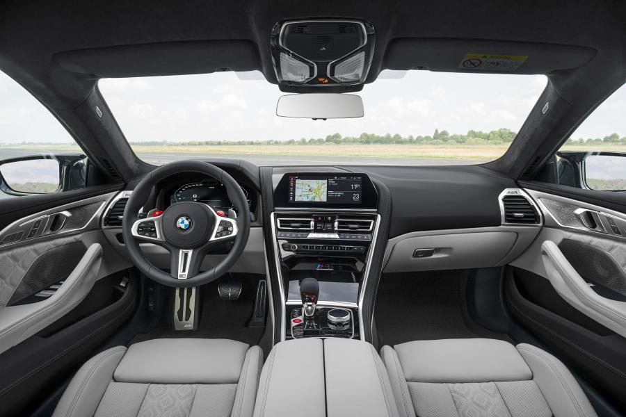 Торпедо BMW M8 Competition Gran Coupe (F93) 2019 года  (WW) (фото 54 из 139)